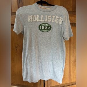 Hollister Tshirt, men’s size M 🌟